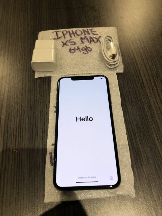 iPhone-XS-MAX-Front
